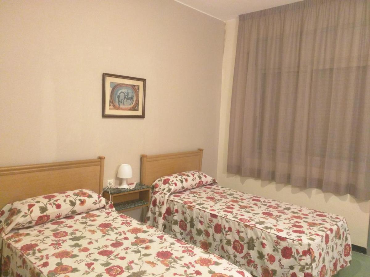Zweibettzimmer mit Gemeinschaftsbad