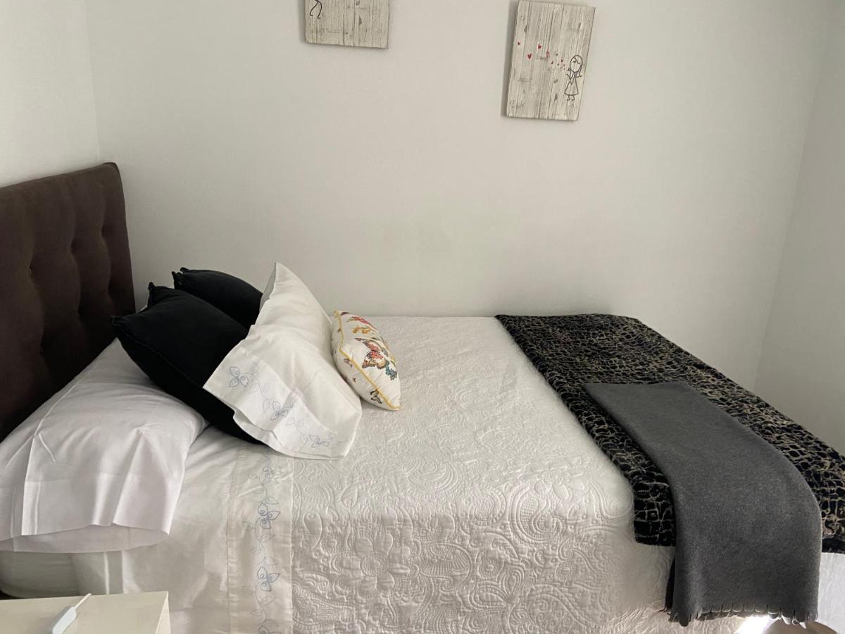 Standard Double Room with Shared Bathroom,1036750789:JPEG
