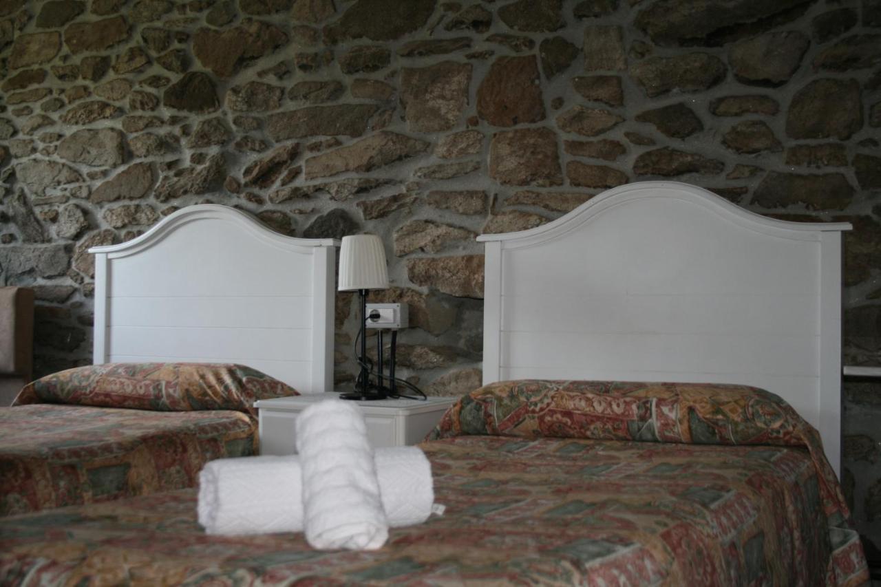 Habitación Doble con aseo compartido