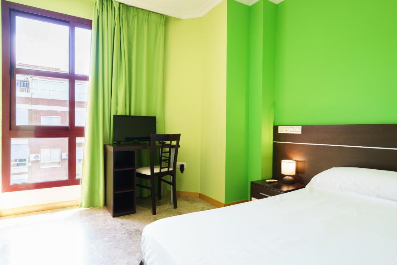 Single Room,1021336717:JPEG