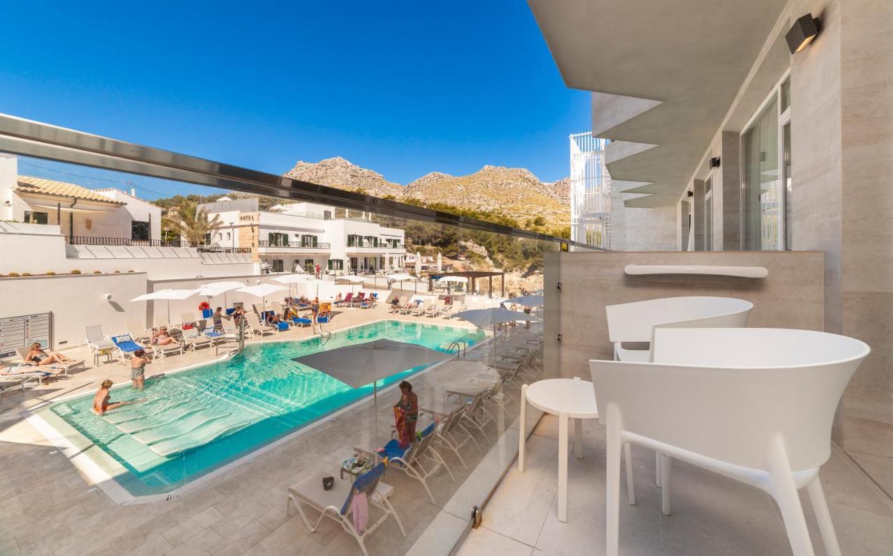 Double Room Pool View