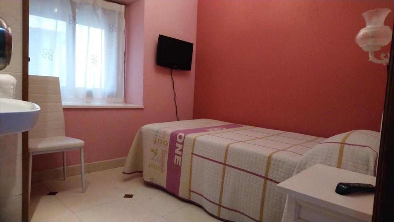 Single Room,1024805332:JPEG