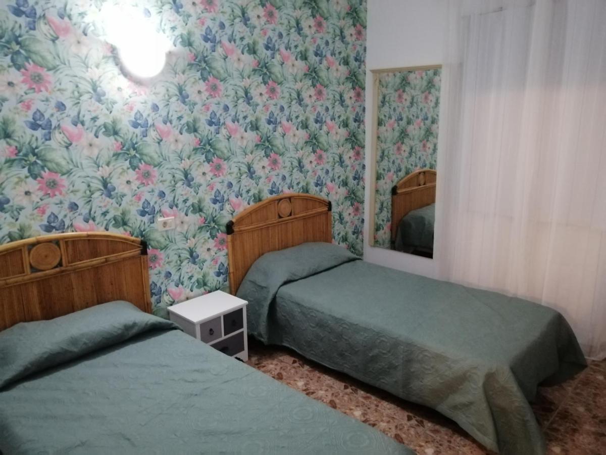 Single Room,1030703995:JPEG