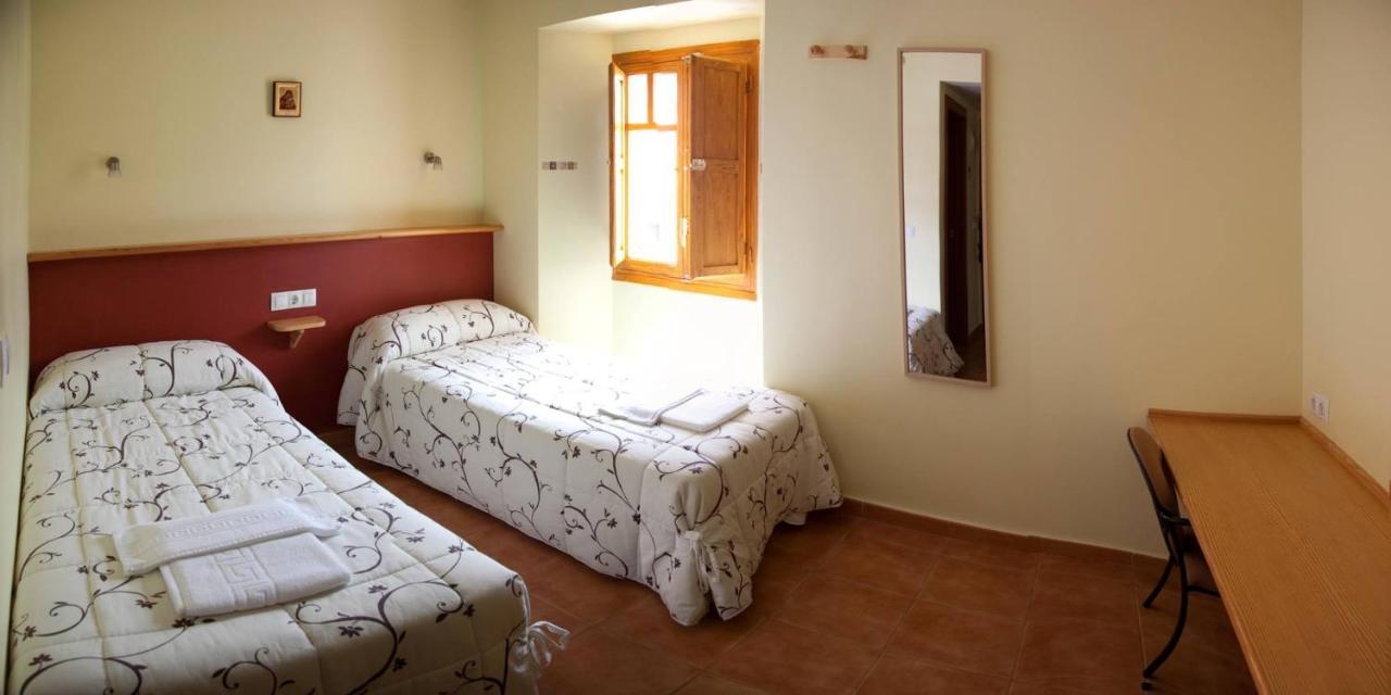 Standard Twin Room,1030045342:JPEG