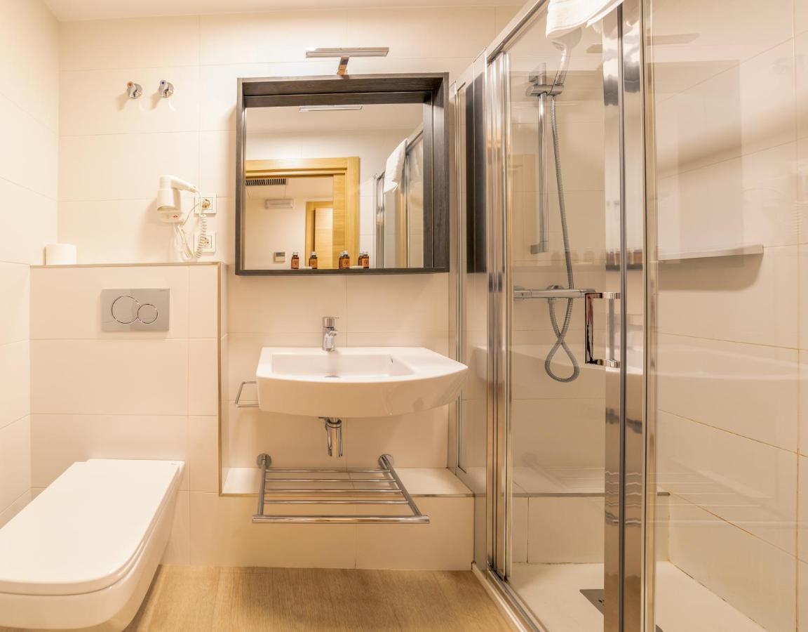 Economy Double Room Interior