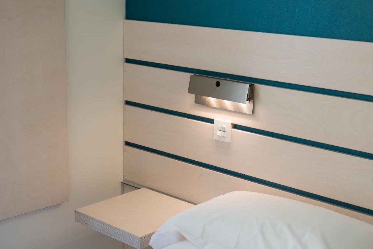 Single Room with Private Bathroom,1066908556:JPEG