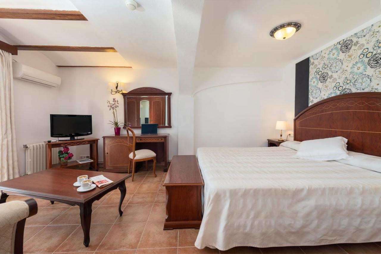 Economy Room with Free Spa Access,1070454586:JPEG