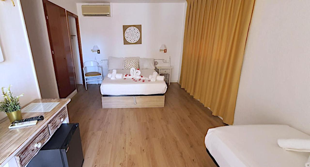 Triple Room Terrace,760923422:JPEG