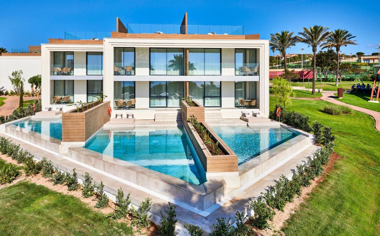 Suite Prestige con acceso a la piscina