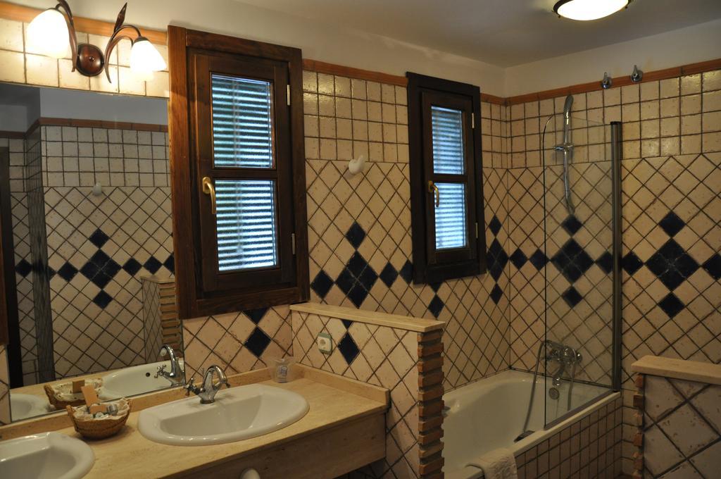 Habitación Doble (1 adulto)