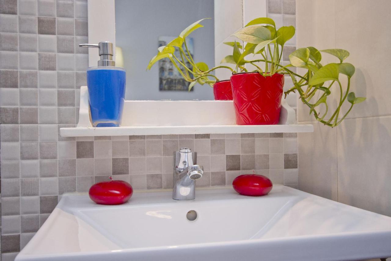 Single Room with Private External Bathroom,1099160187:JPEG