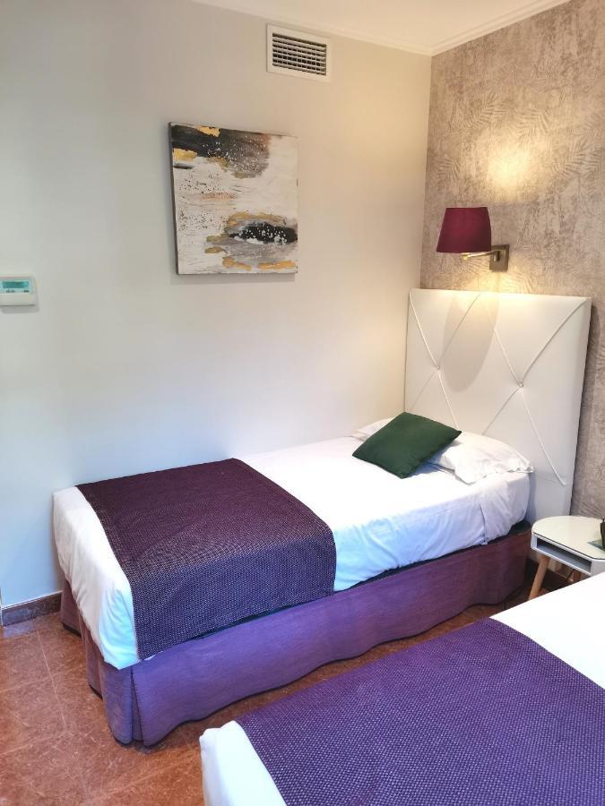 Double or Twin Room La Rambla Views