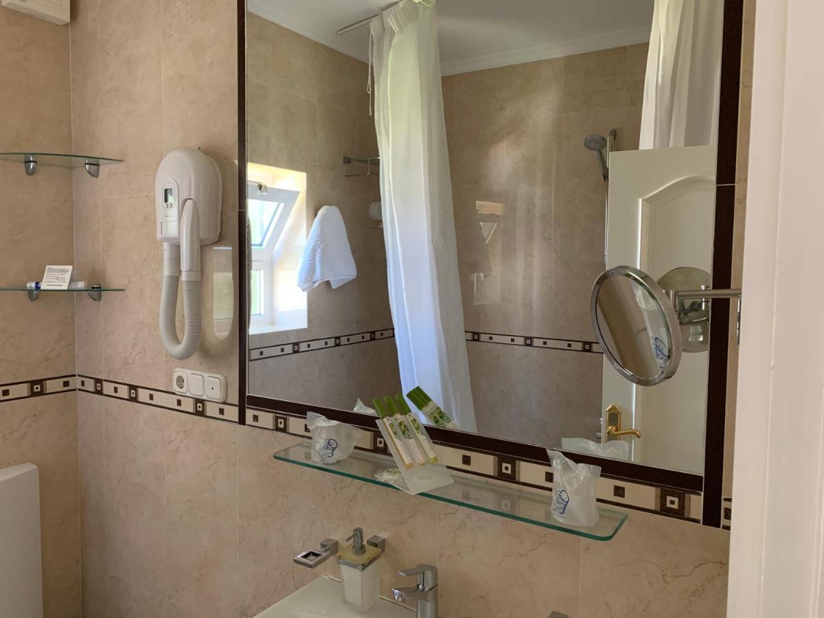 Basic Double Room