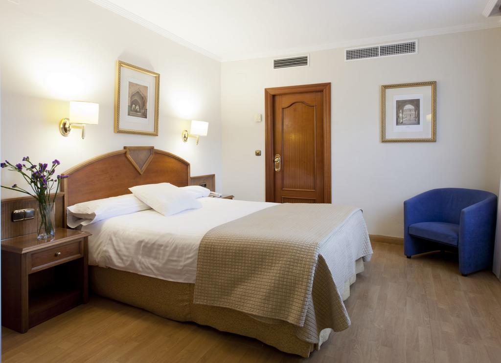 Chambre Double ou Lits Jumeaux
