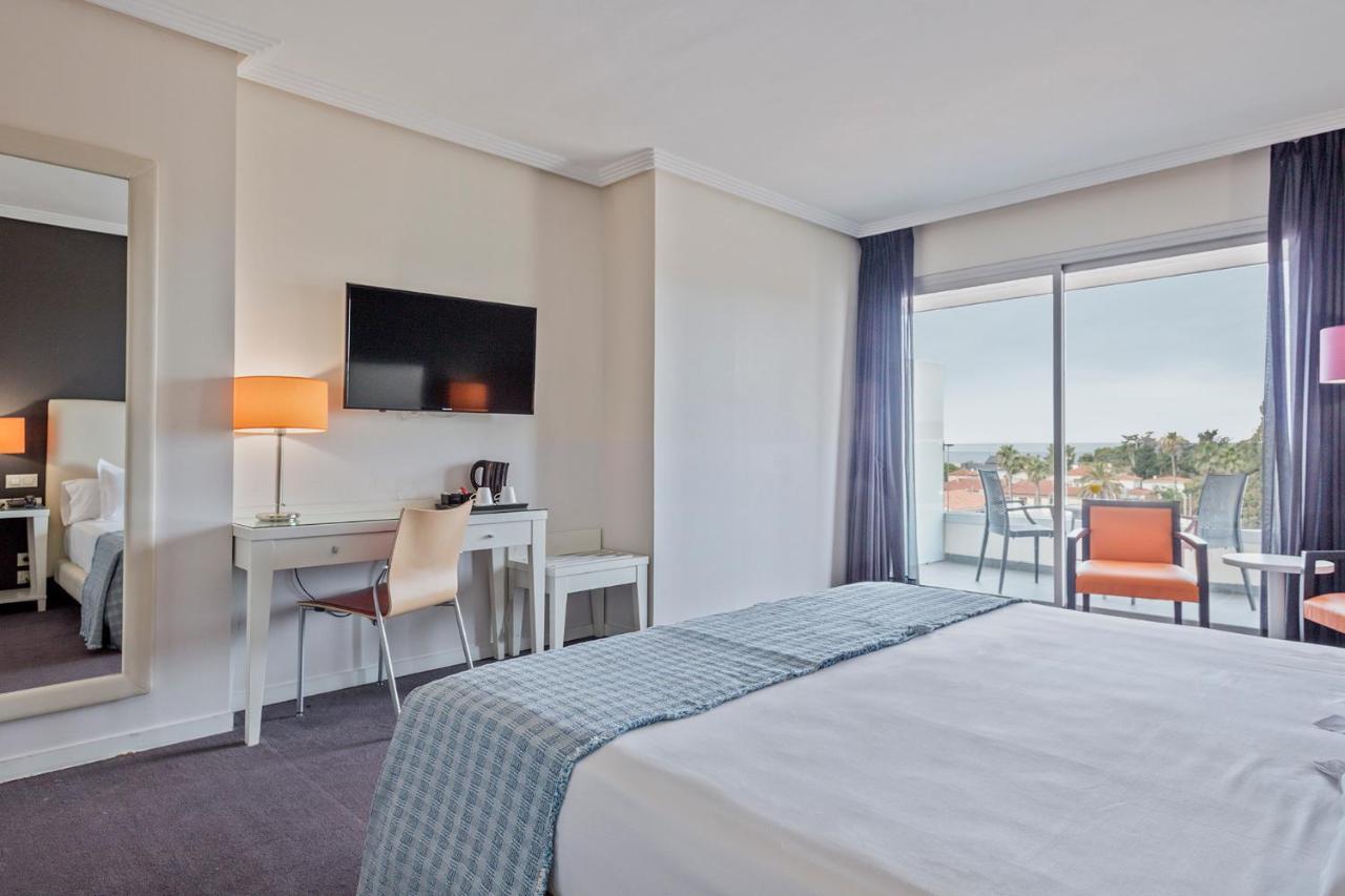Superior King Room Spa Access