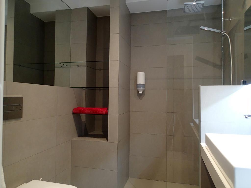 Single Room,114410768:JPEG