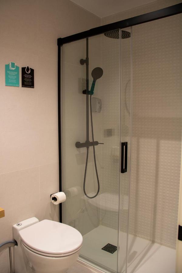 Large Single Room,1154117124:JPEG