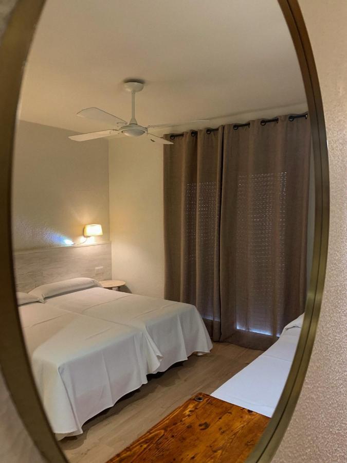 Chambre Double ou Lits Jumeaux avec Parking Gratuit