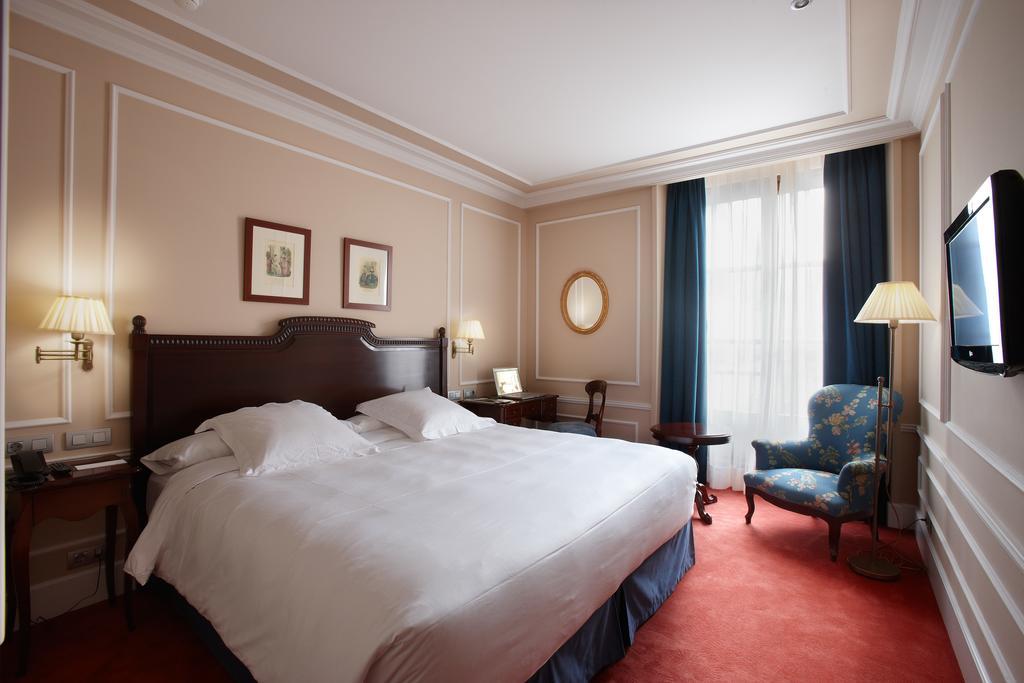 Classic Double Room (1 or 2 adults)