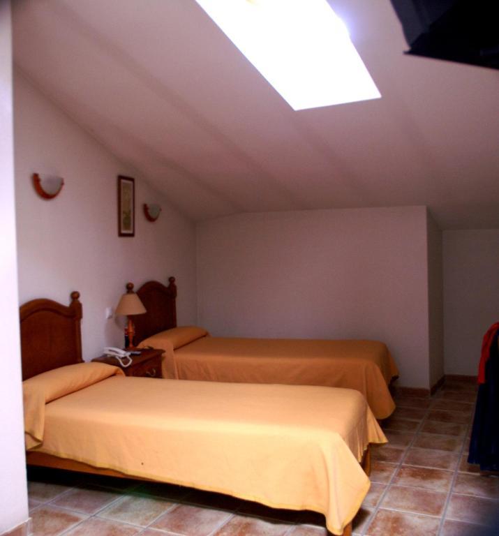 Standard Twin Room,669369339:JPEG