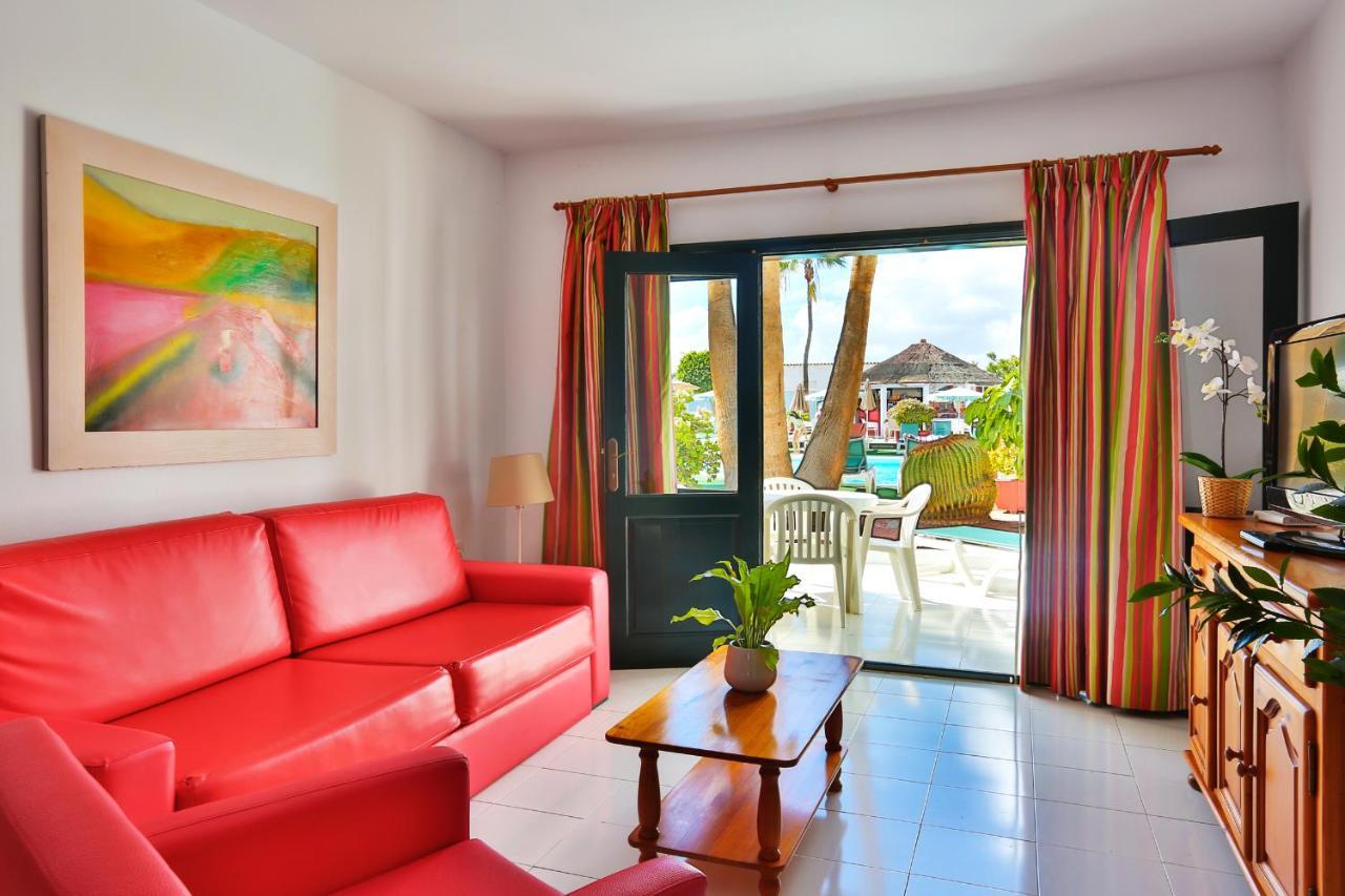 One-Bedroom Apartment Pool View