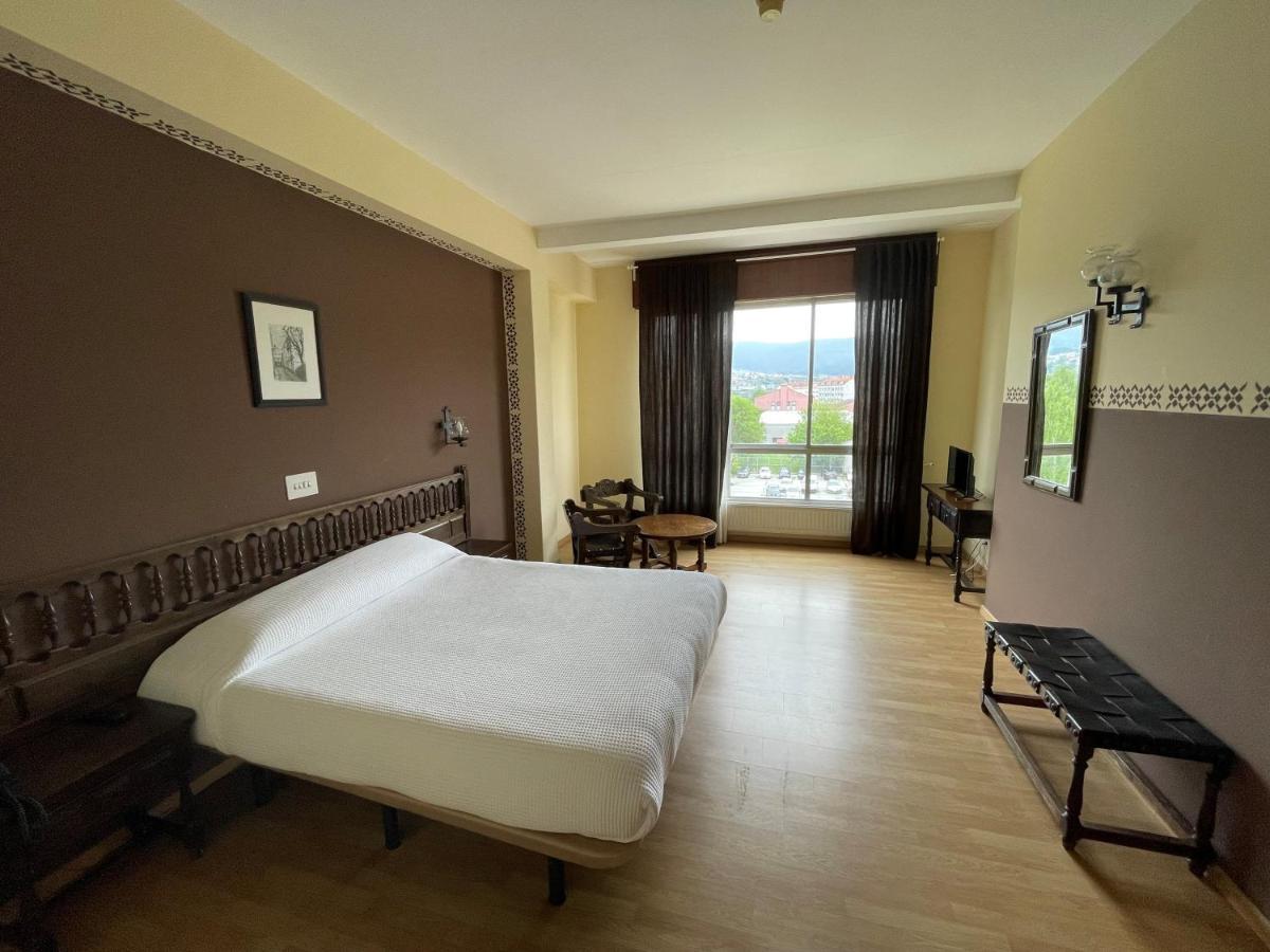 Habitación Doble con vistas a la montaña