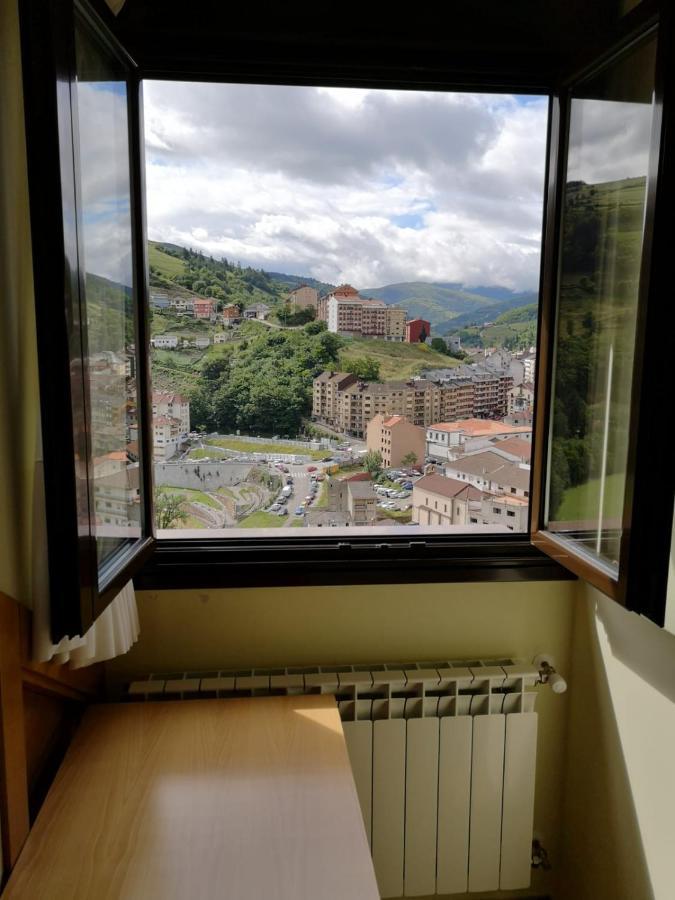 Deluxe Double or Twin Room City View