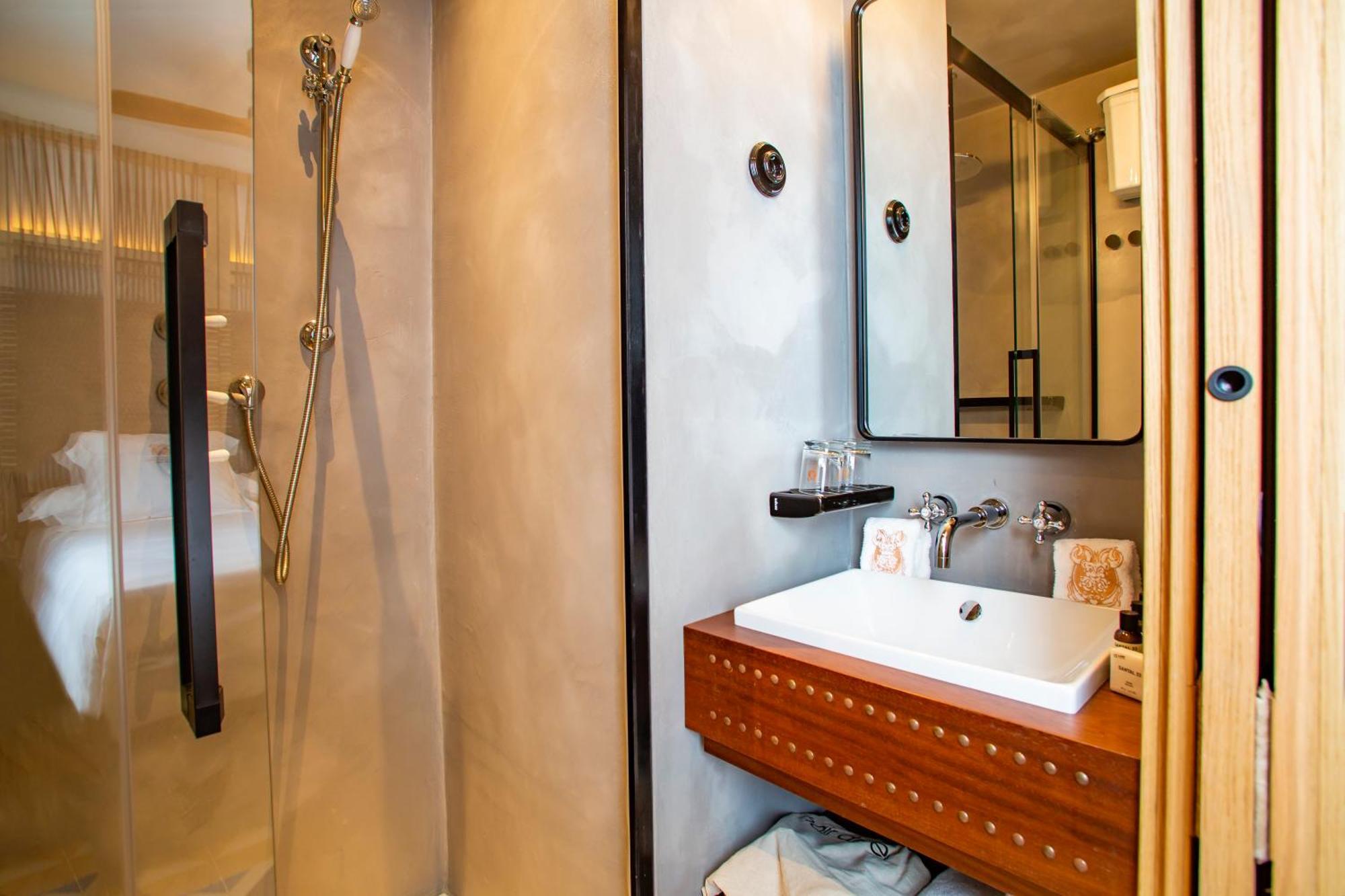 Basic Double Room