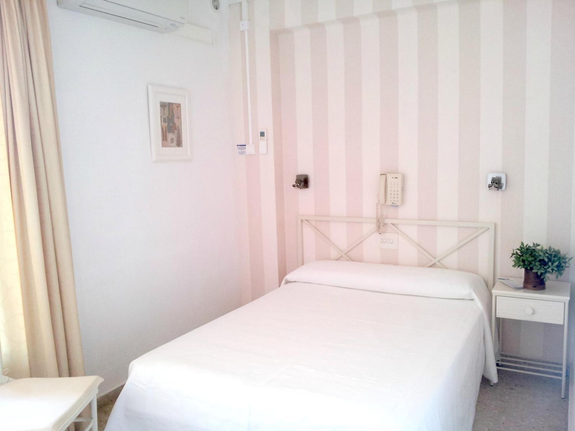 Single Room Terrace