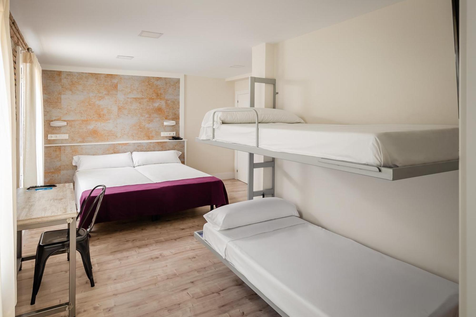 Standard Quadruple Room,1207807714:JPEG