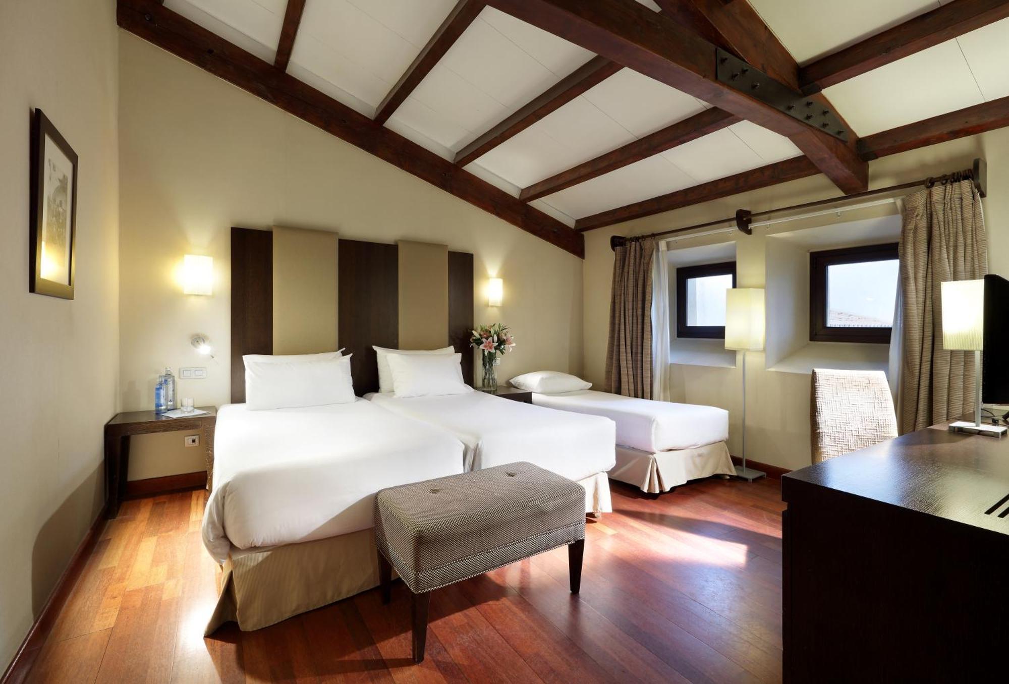 Habitación Doble con cama supletoria