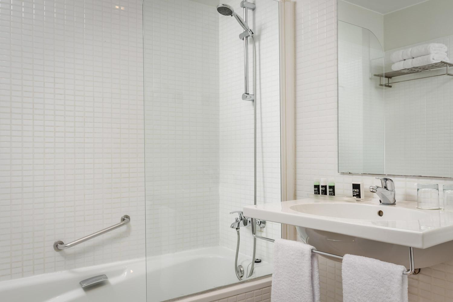 Chambre Double avec Lit d'Appoint