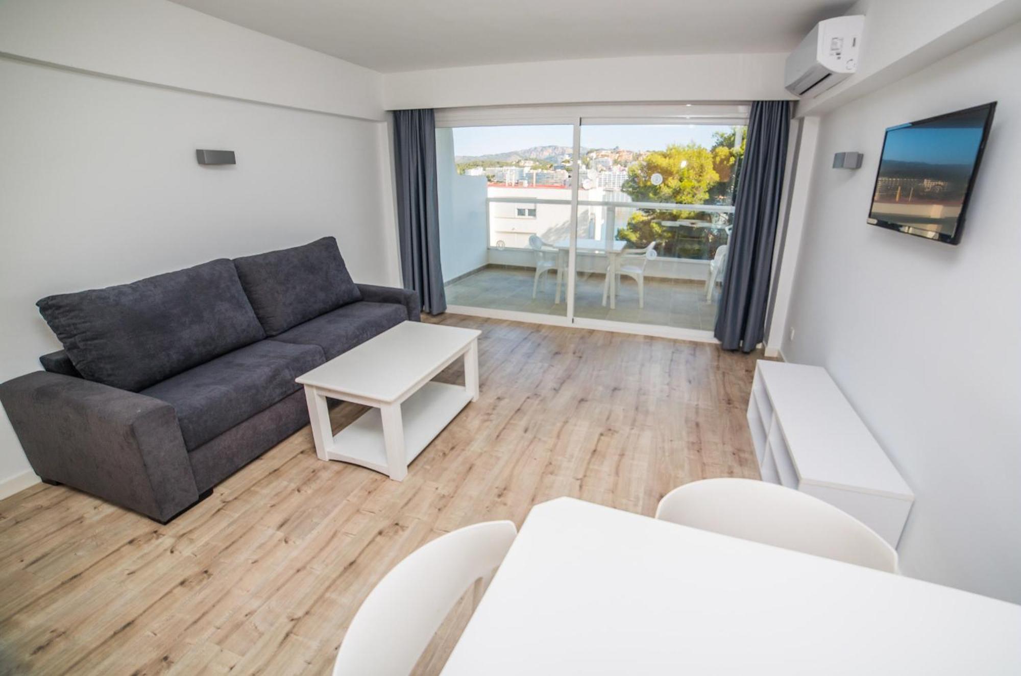One-Bedroom Apartment,1084552489:JPEG