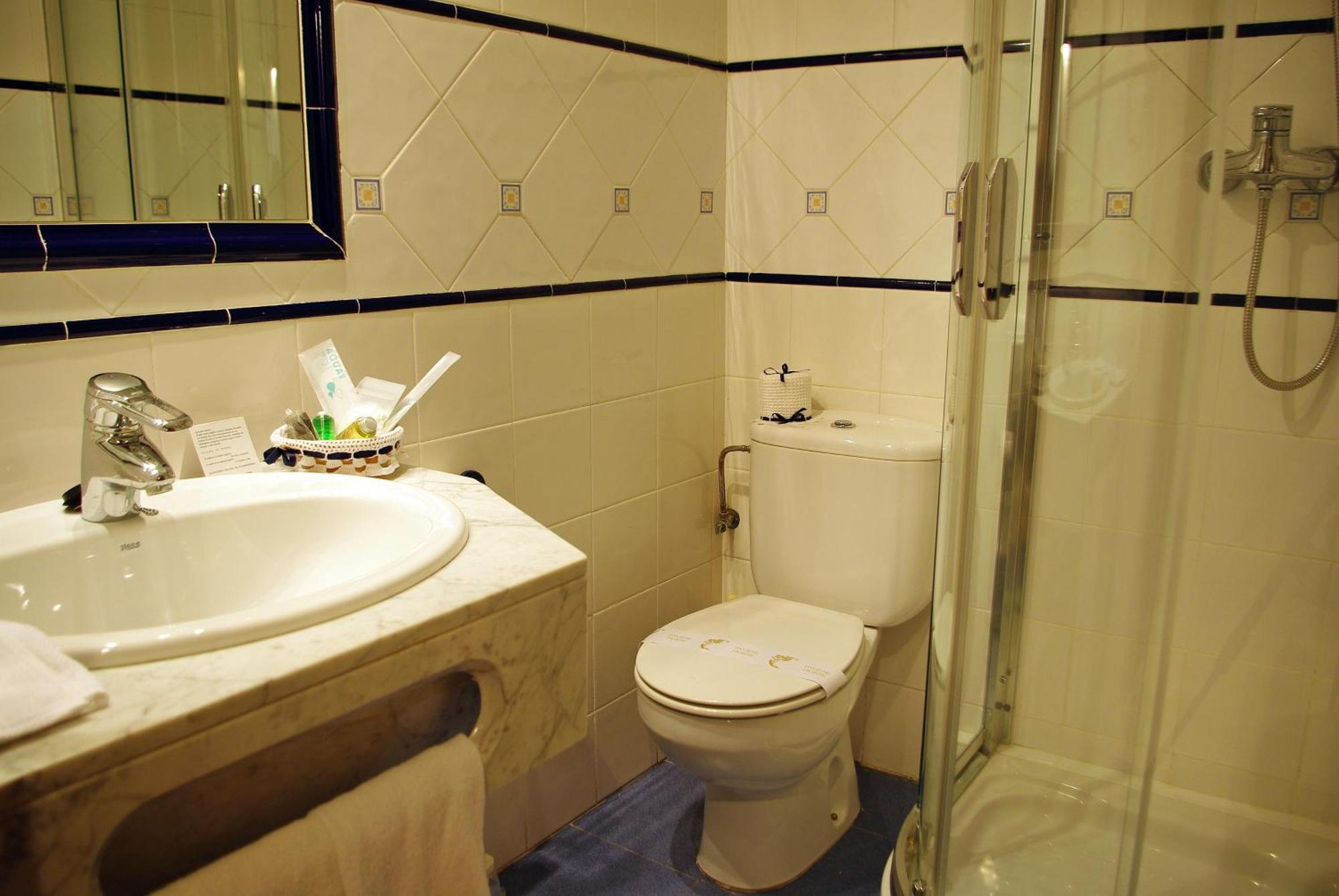 Standard Single Room,1543443487:JPEG