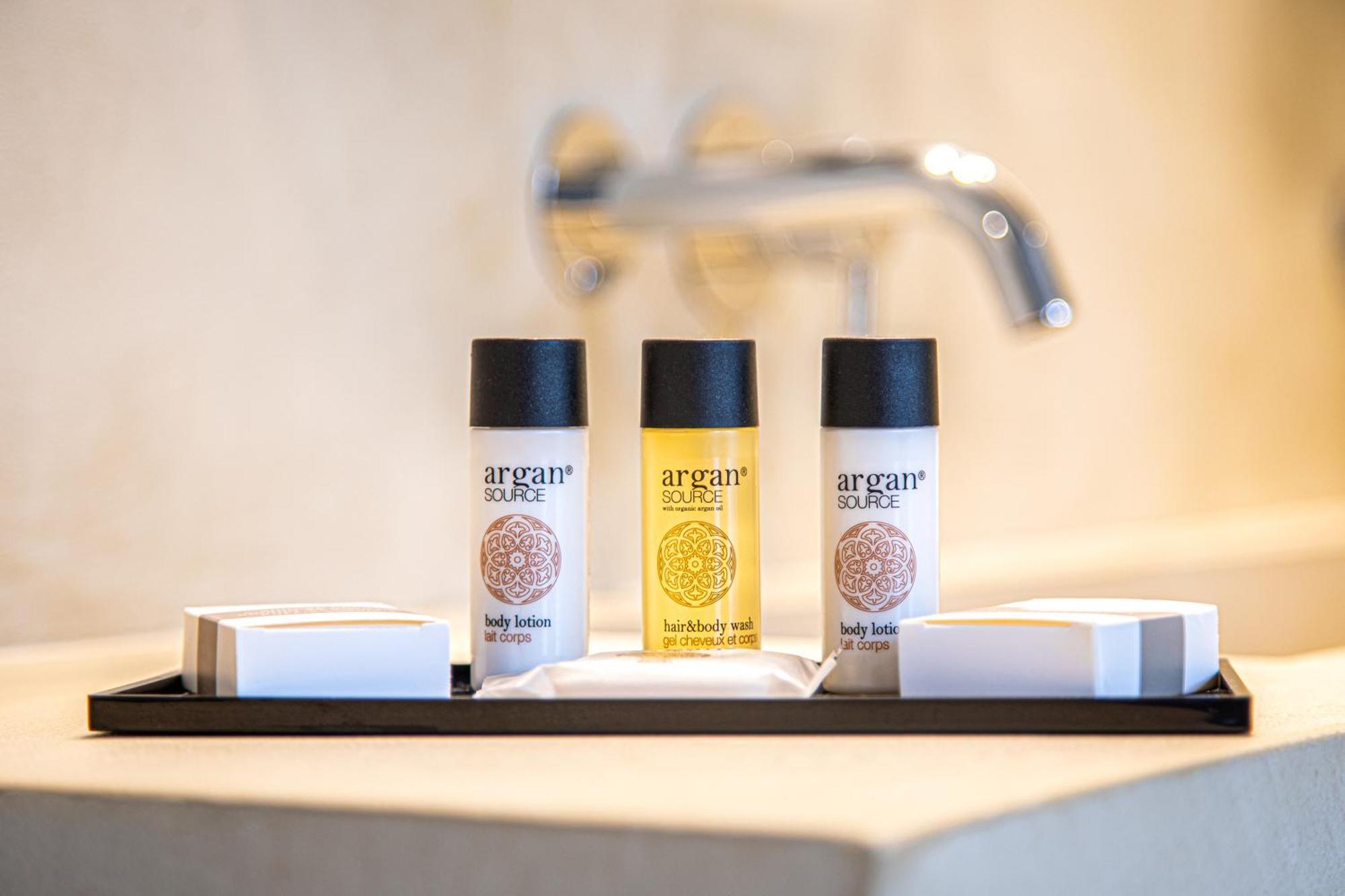 Superior Double or Twin Room,1214703616:JPEG