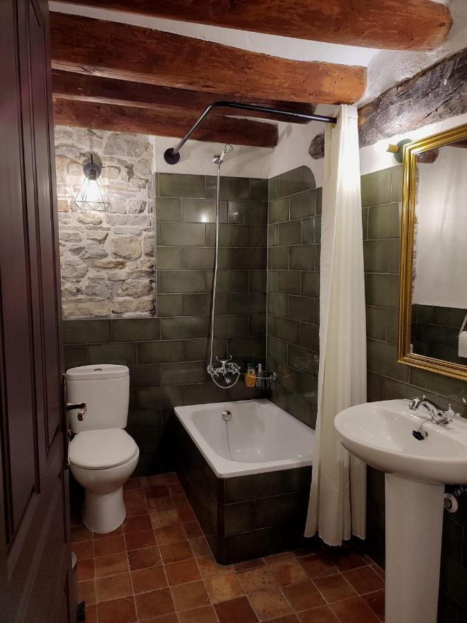 Chambre Double ou Lits Jumeaux avec Salle de Bains Commune