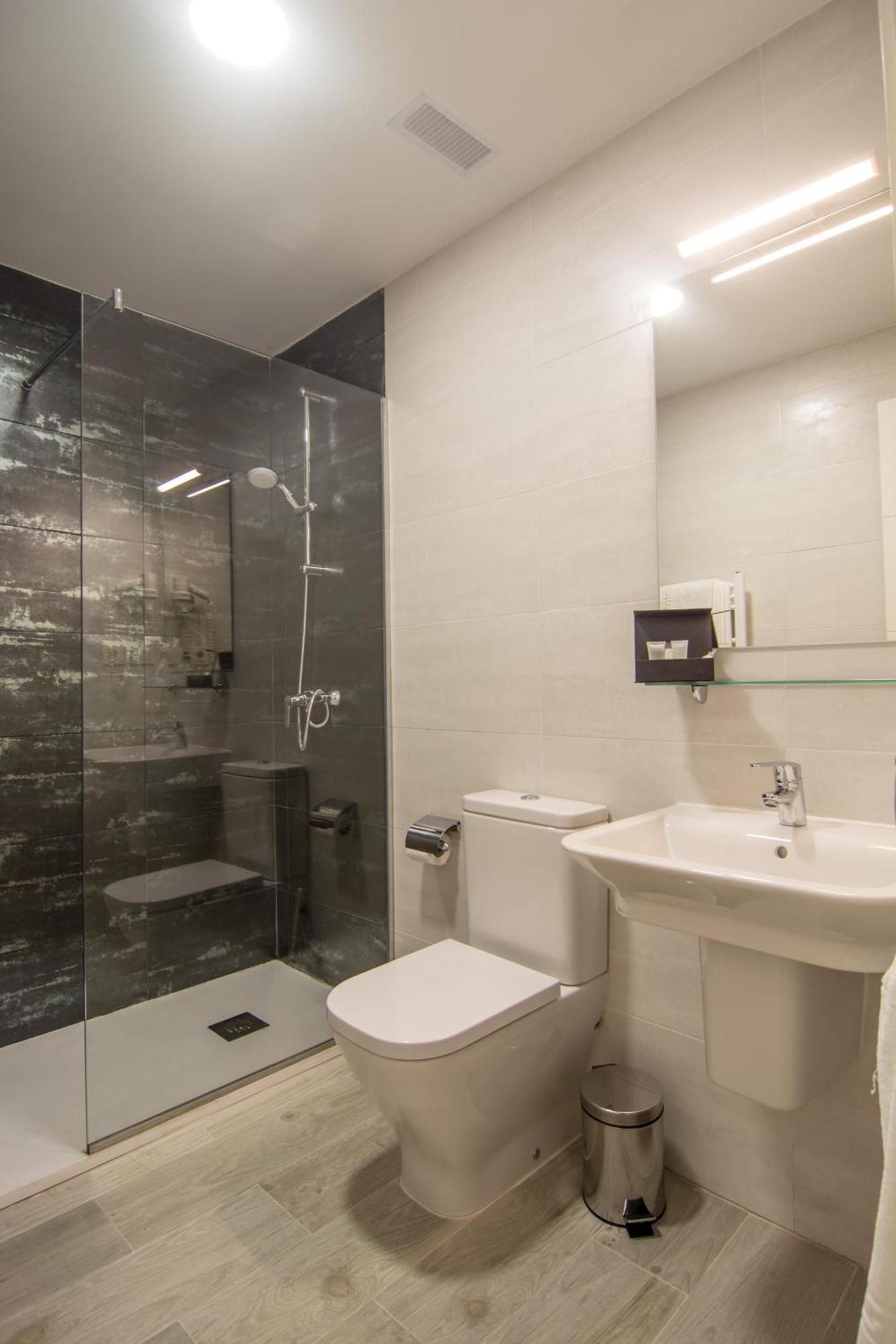 Basic Double Room