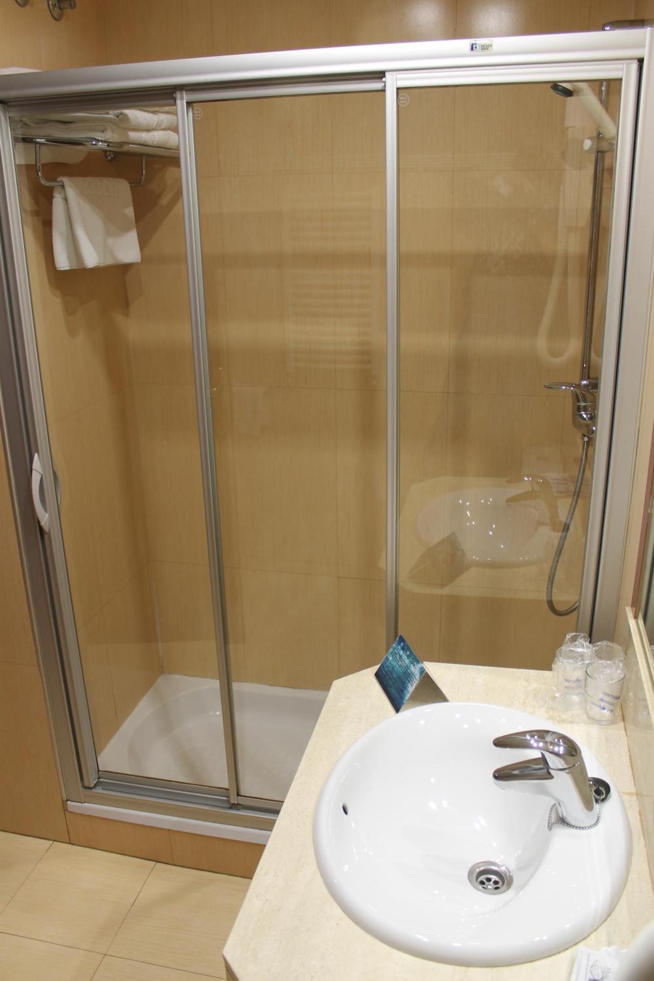 Double Room,1273062835:JPEG