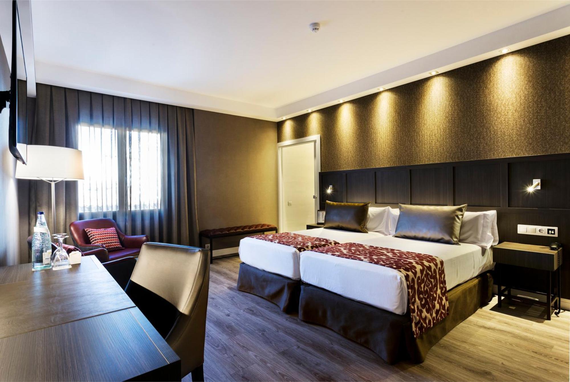 Deluxe Double Room,1607691146:JPEG