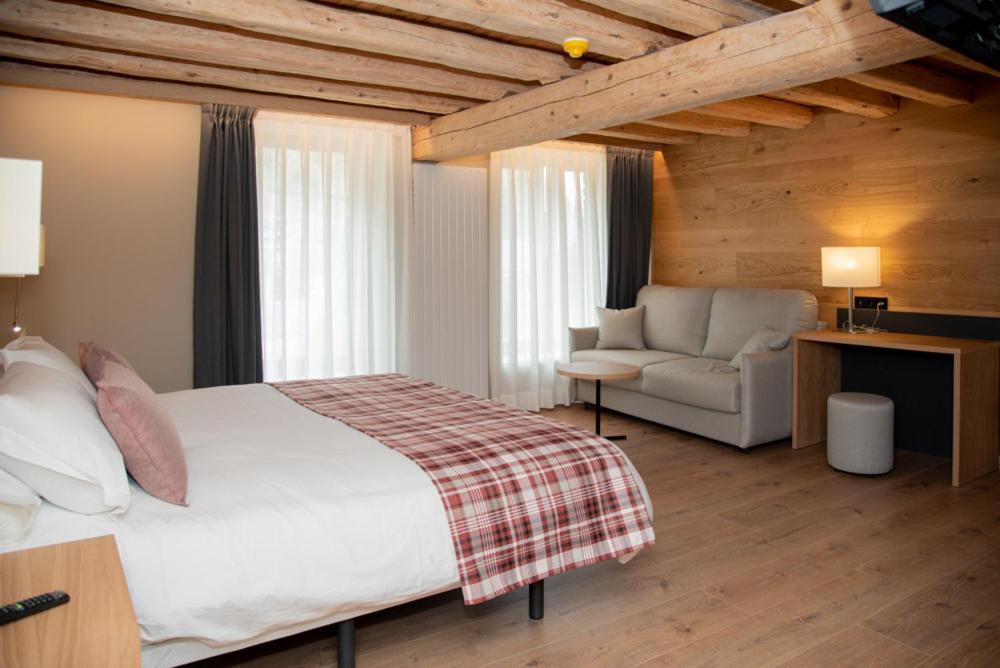 Superior Double Room,1255137052:JPEG
