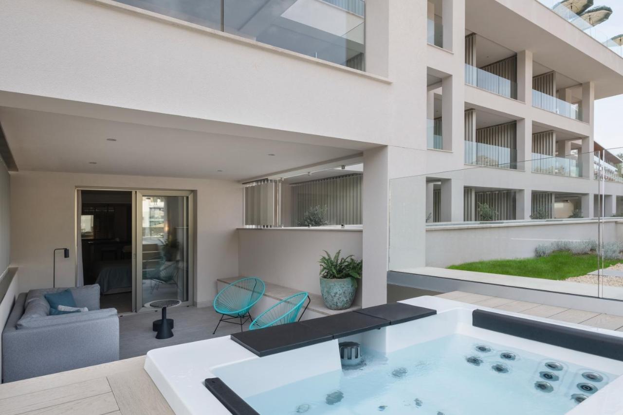 Junior Suite Hot Tub Terace Side Sea View