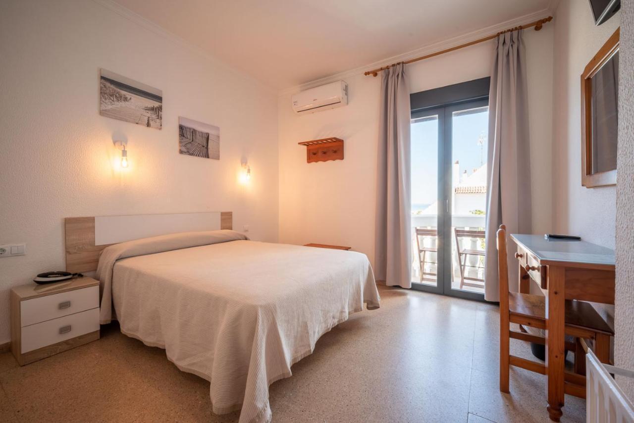Double room partial sea view