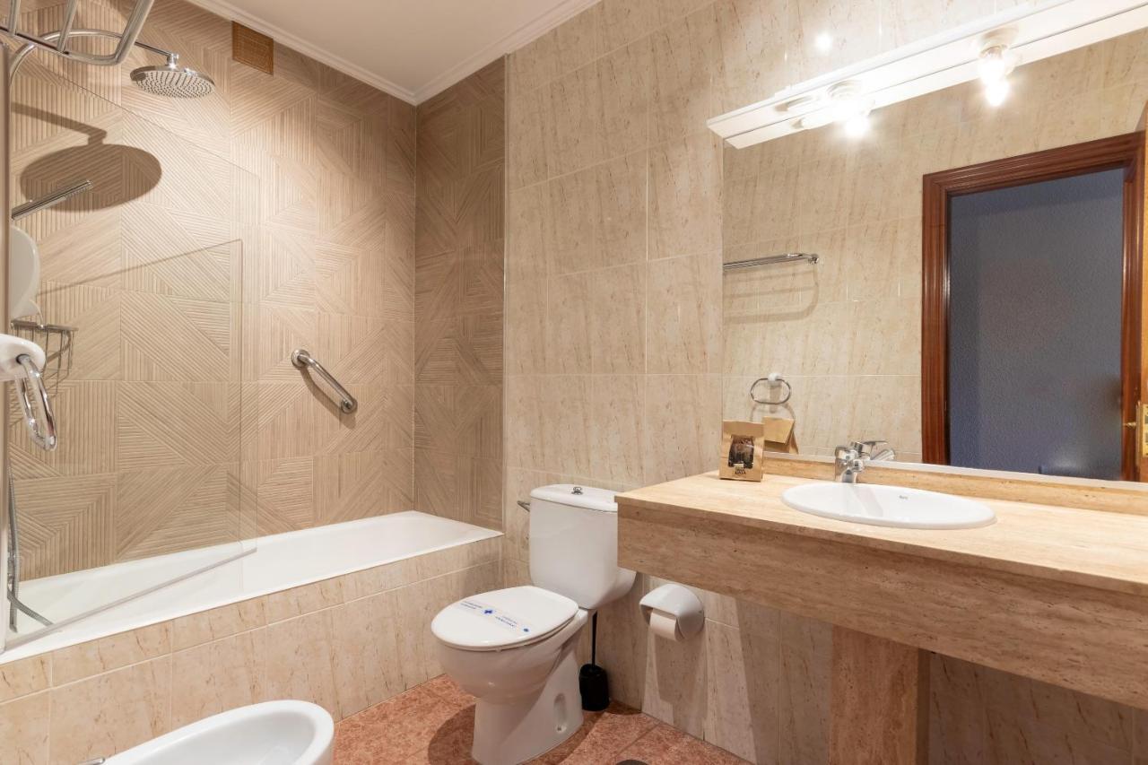 Habitación Triple (2 adultos + 1 niño)