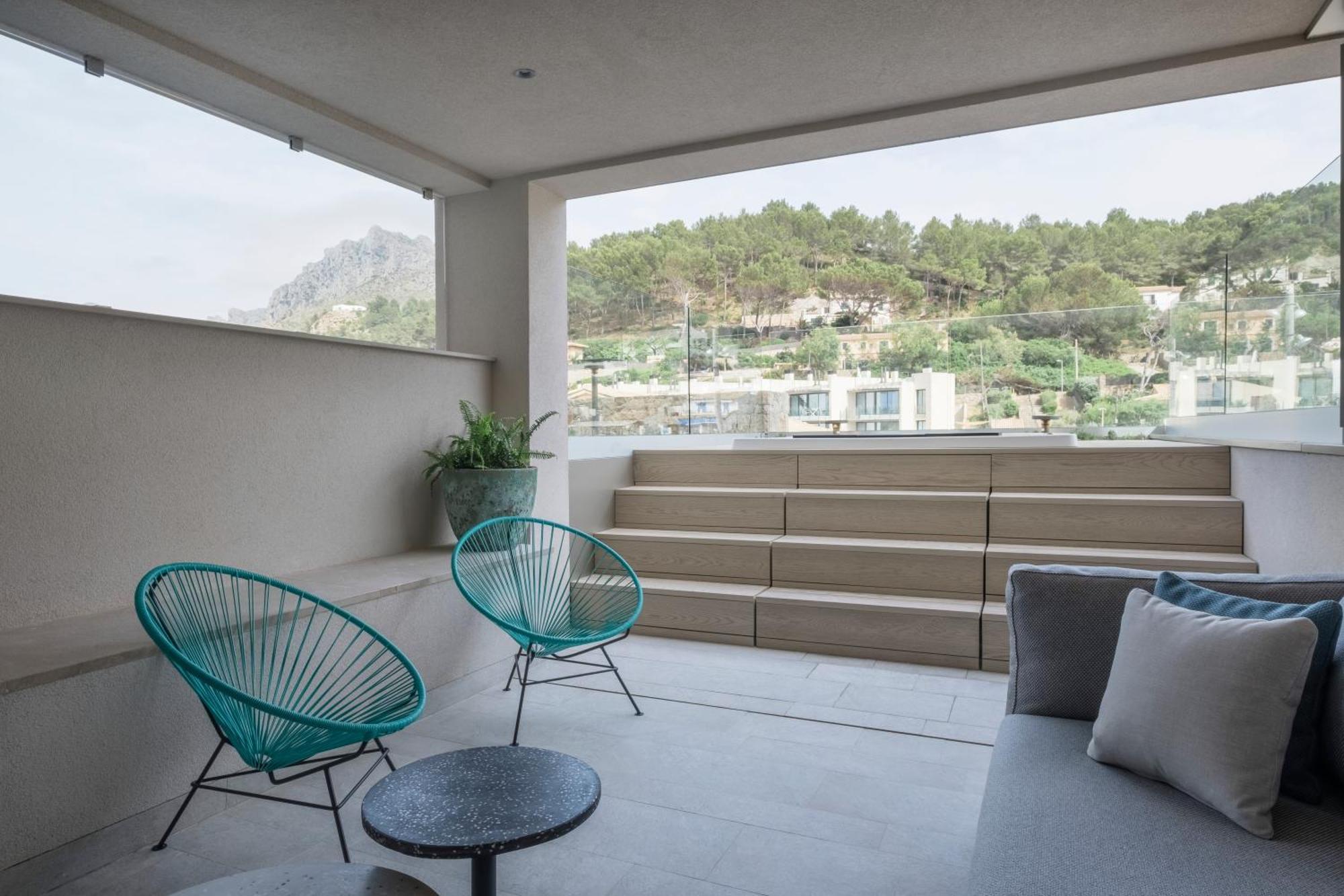 Junior Suite Hot Tub Terace Side Sea View