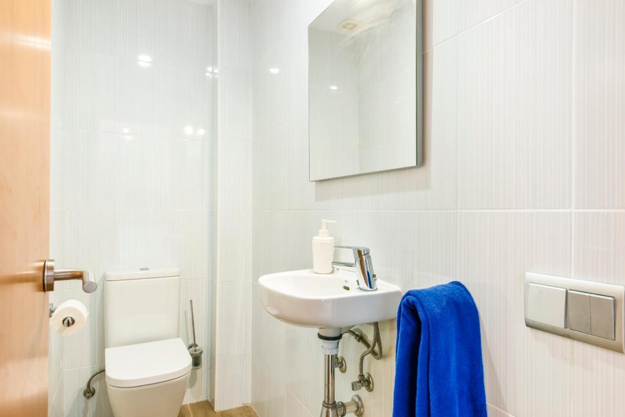 Two-Bedroom Deluxe Family Apartment
