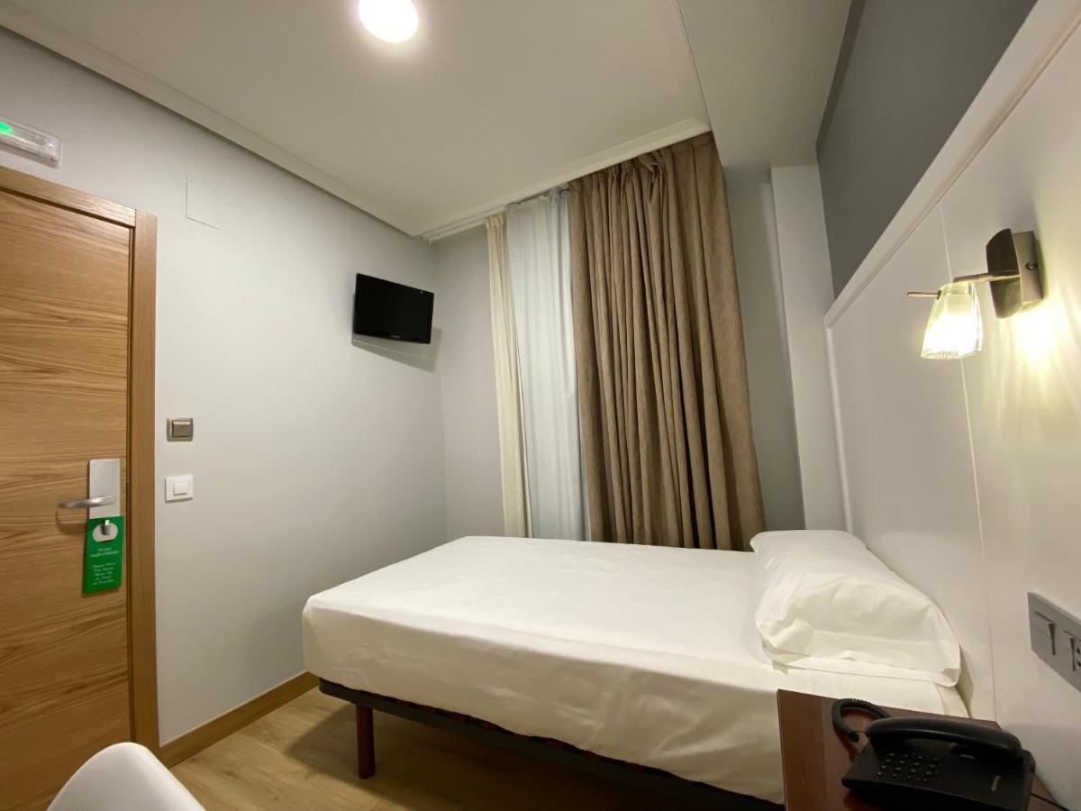 Economy Single Room