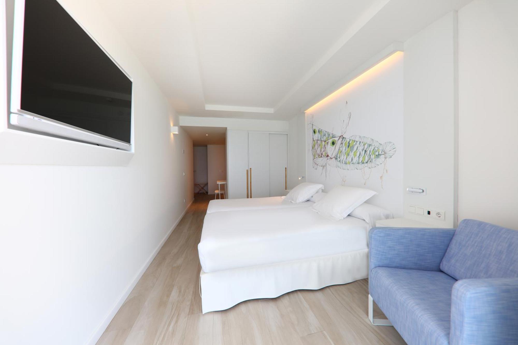 Double Room with Pool View