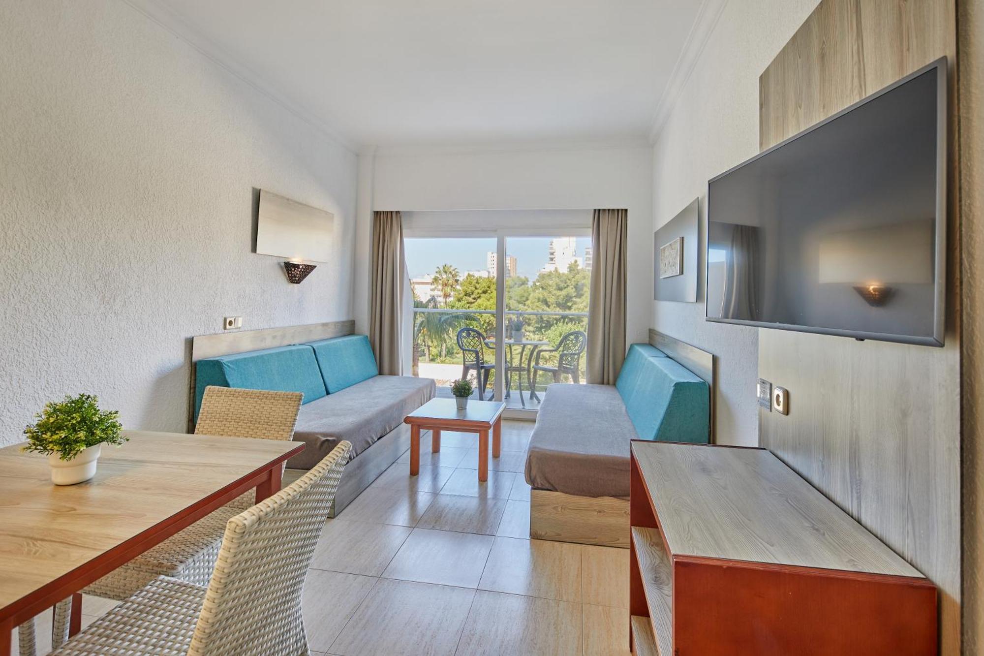 Two-Bedroom Apartment,1272335107:JPEG