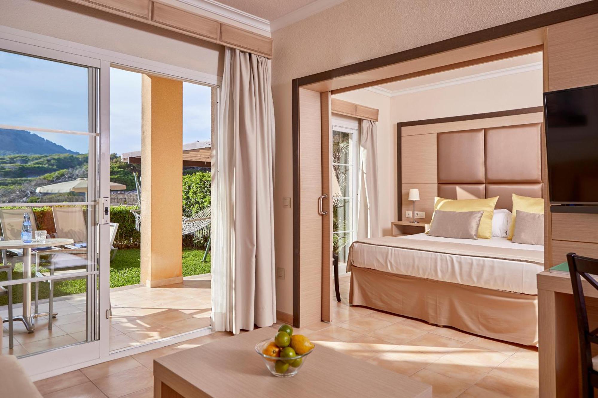 Suite mit 1 Schlafzimmer und direktem Poolzugang