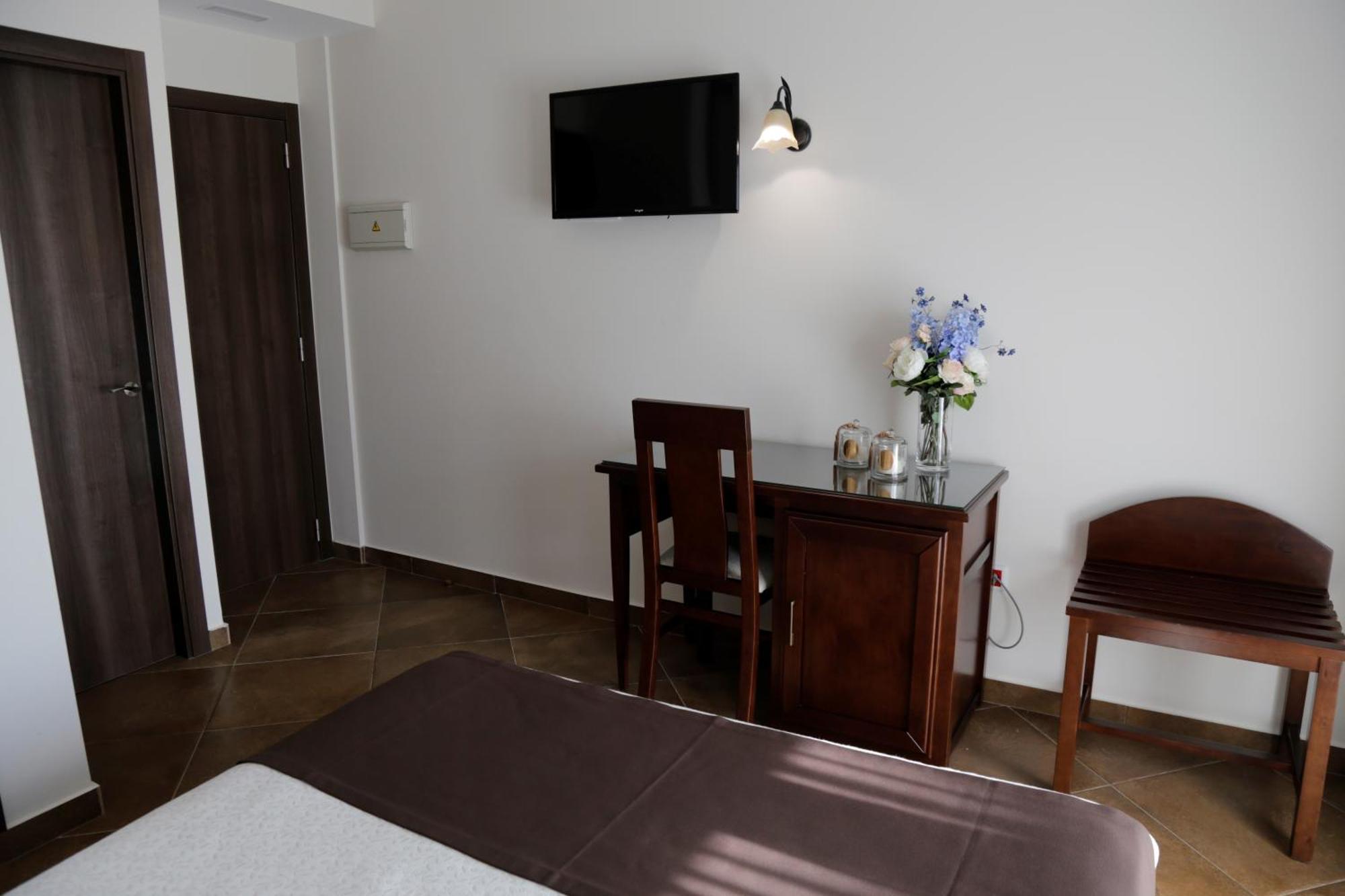 Double Room Extra Bed Terrace